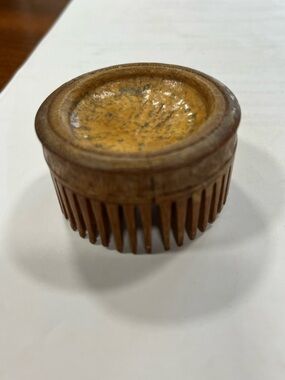 Primitive shaker style wooden comb